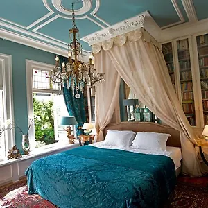 5* Bed and breakfast Breitner House