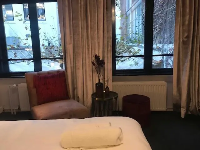 Flower Market Hotel Amsterdam