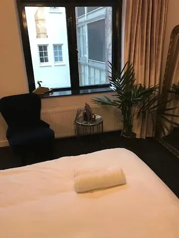Flower Market Hotel Amsterdam